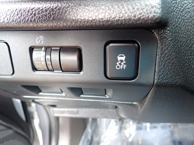Used 2012 Subaru Impreza 2.0i Sport Limited AWD/4WD image 13