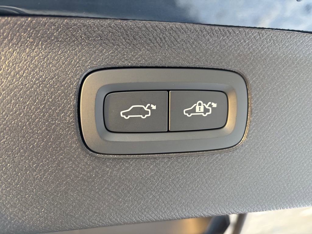 New 2026 Volvo XC90 T8 Ultra w/ Protection Package Premier image 49