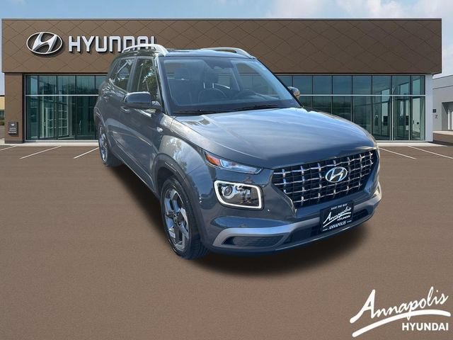 Used 2025 Hyundai Venue Limited FWD image 7