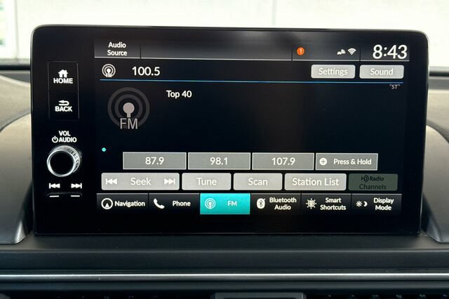 Certified 2024 Honda Pilot Touring image 19