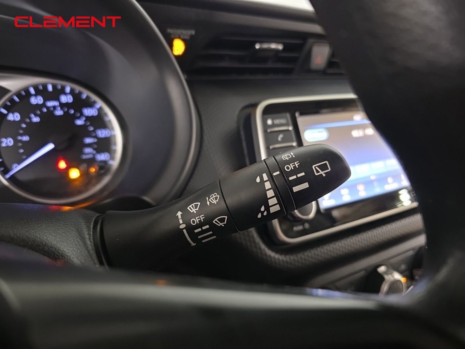 Used 2022 Nissan Kicks S image 14