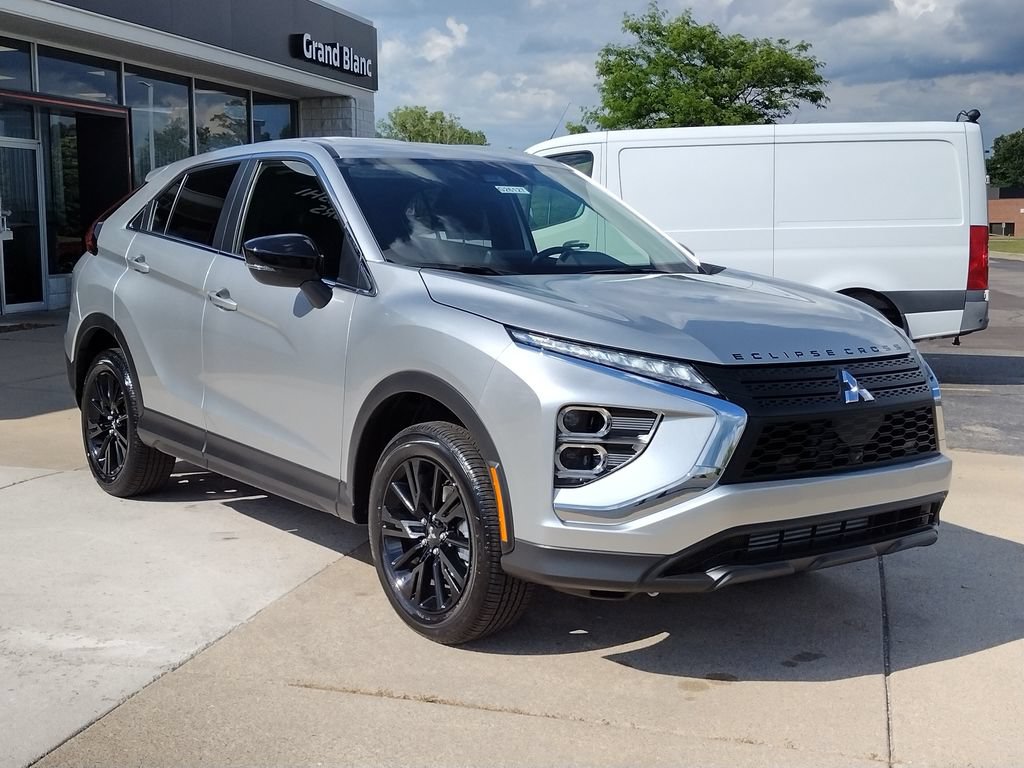 New 2026 Mitsubishi Eclipse Cross LE AWD/4WD image 12
