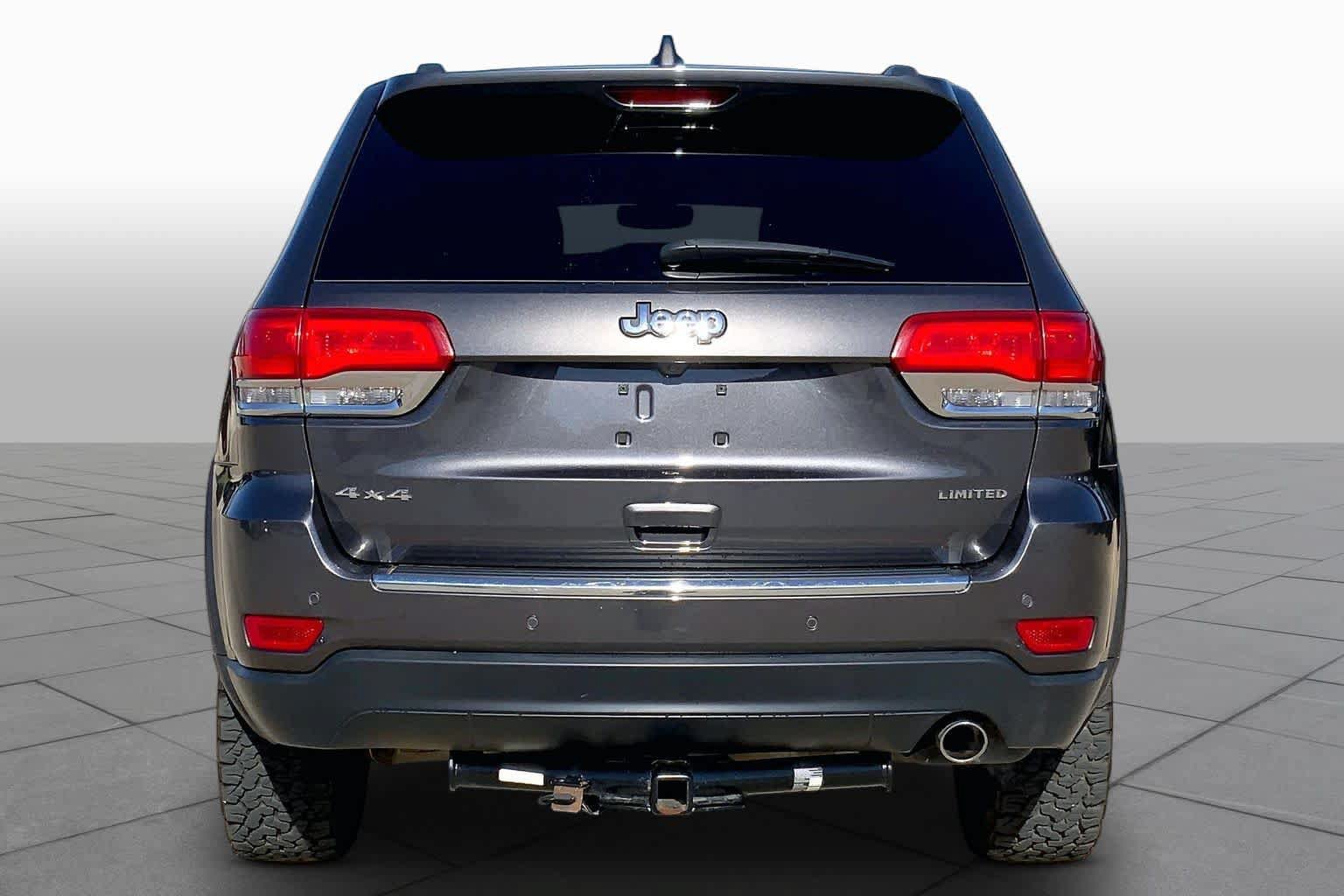Used 2017 Jeep Grand Cherokee Limited AWD/4WD image 4