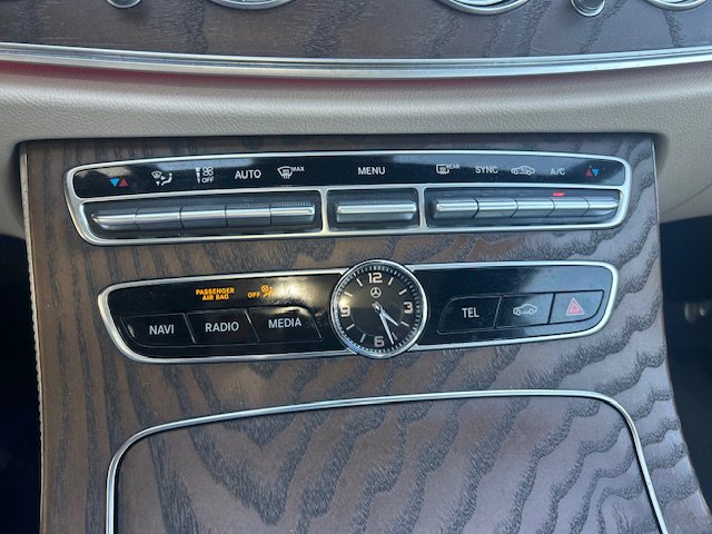 Used 2019 Mercedes-Benz E 300 4MATIC image 23