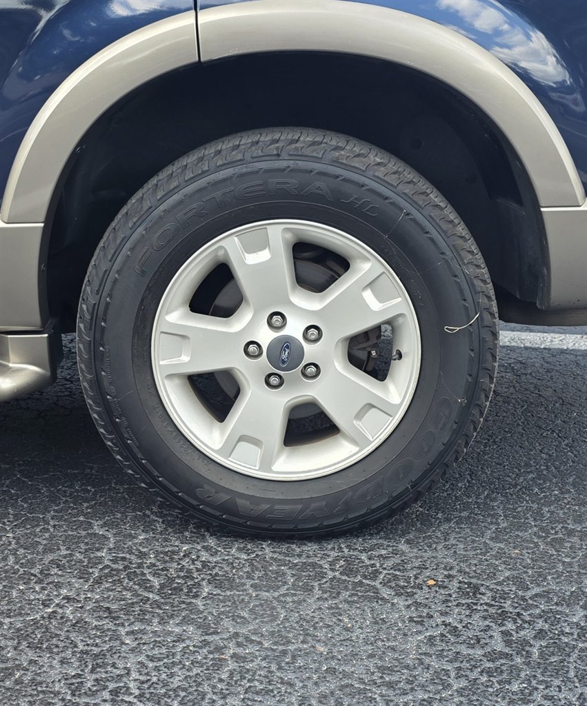 Used 2003 Ford Explorer Eddie Bauer RWD image 36