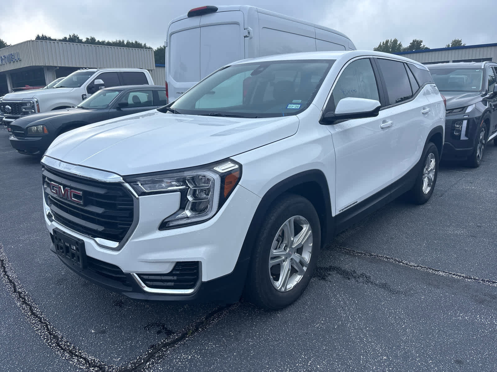 Used 2024 GMC Terrain SLE