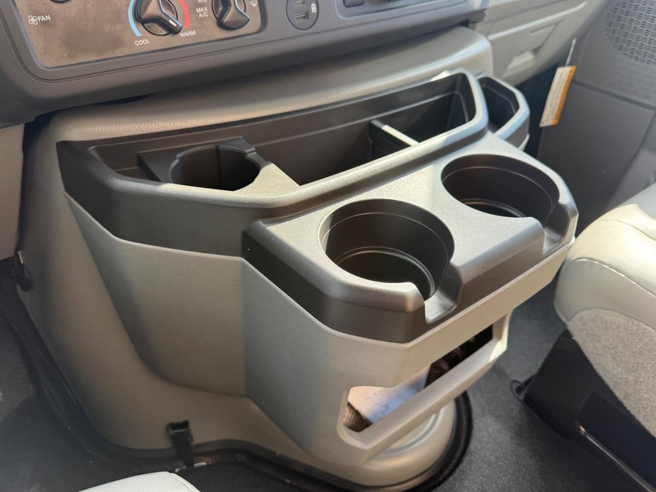 New 2026 Ford E-450 and Econoline 450 Super Duty w/ Power Equipment Group RWD image 17