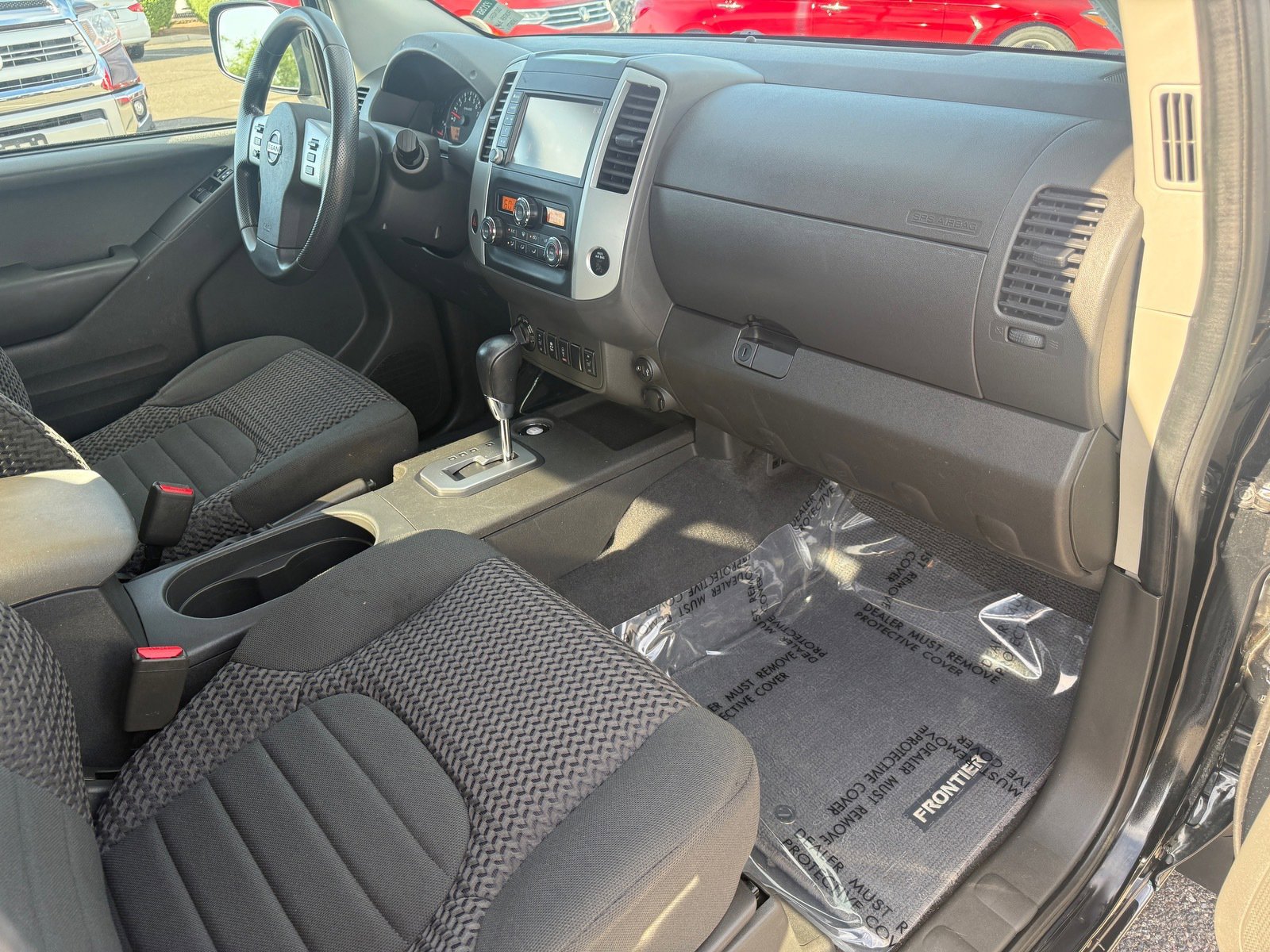 Used 2020 Nissan Frontier SV image 27