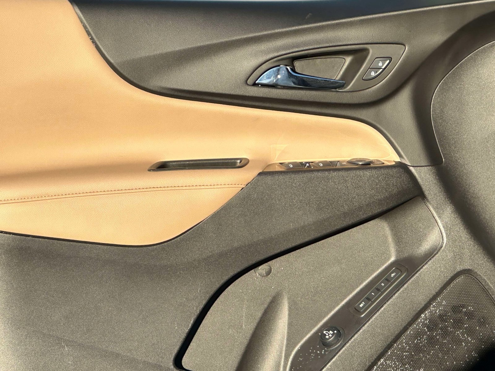 Certified 2024 Chevrolet Equinox Premier image 21