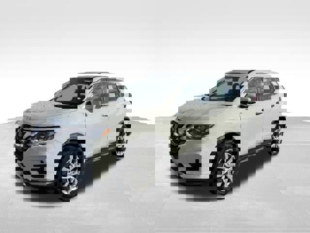 Used 2019 Nissan Rogue S image 3