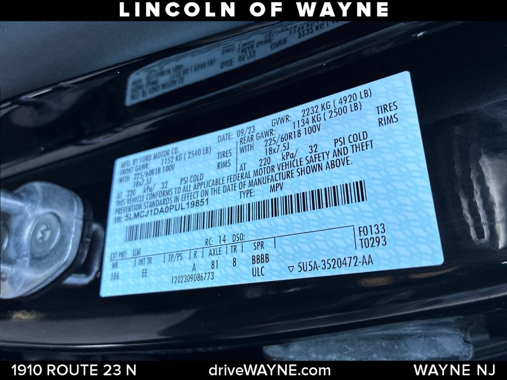 Certified 2023 Lincoln Corsair AWD w/ Rear Removable Package Tray image 29