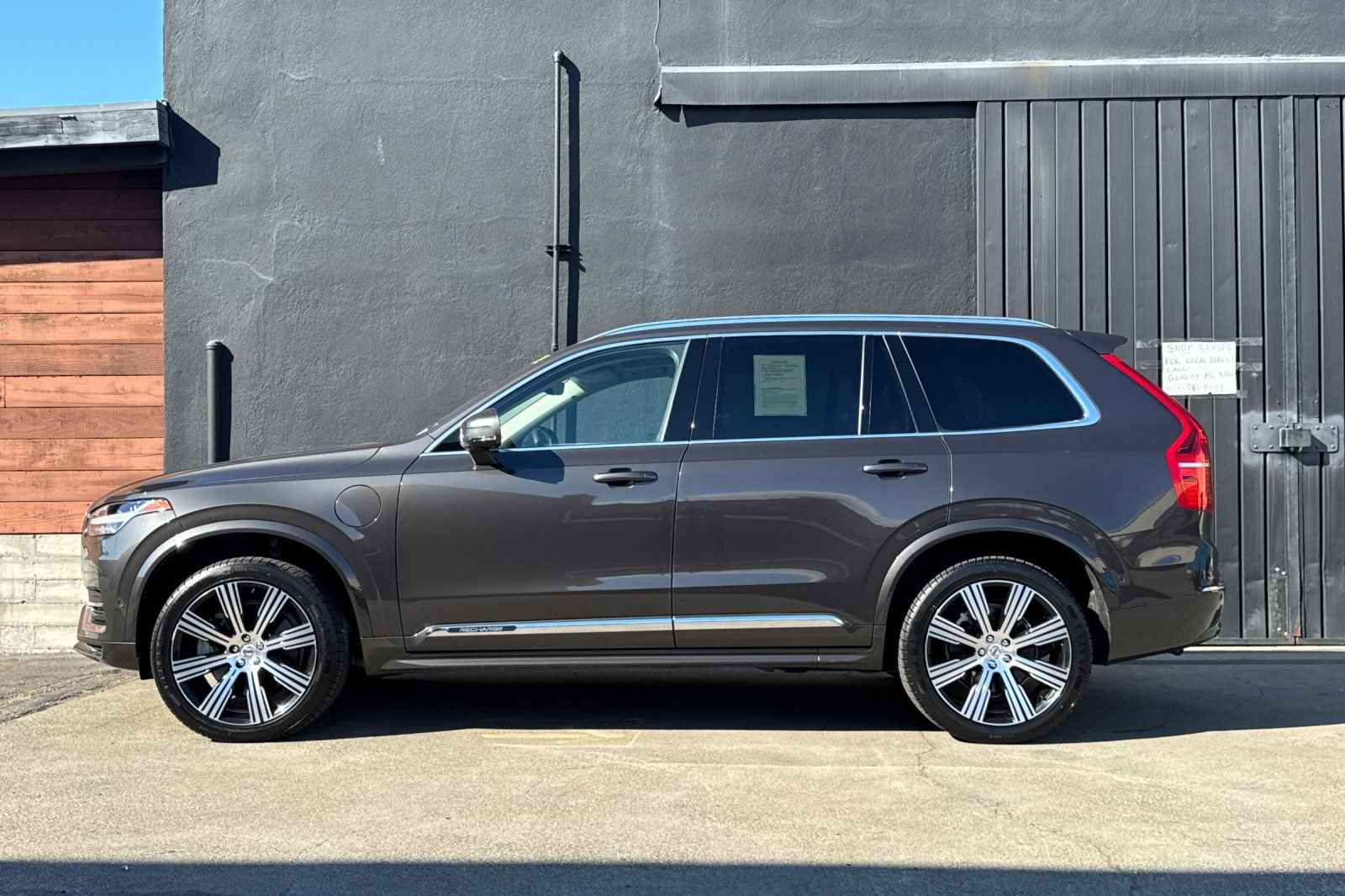 Used 2023 Volvo XC90 T8 Plus w/ Protection Package Premier AWD/4WD image 5