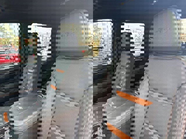 Used 2025 GMC Sierra 2500 AT4 image 10