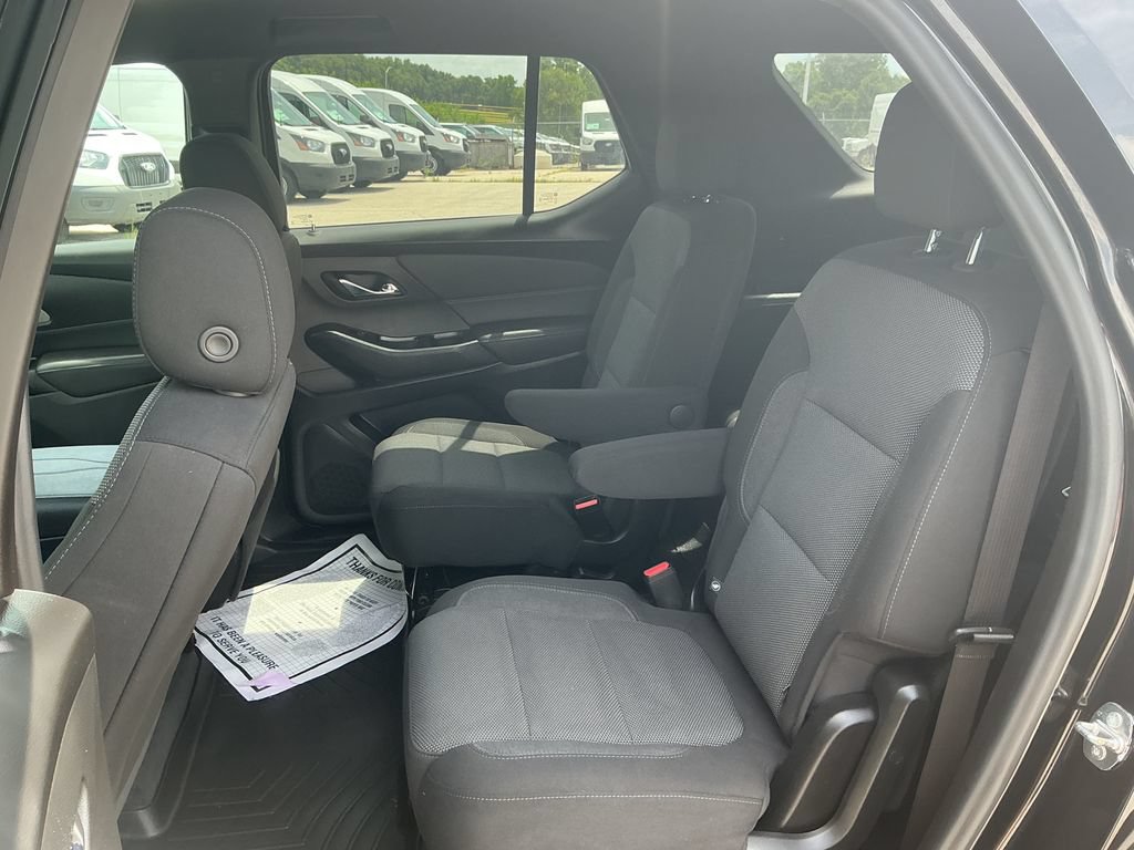 Used 2023 Chevrolet Traverse LT AWD/4WD image 18