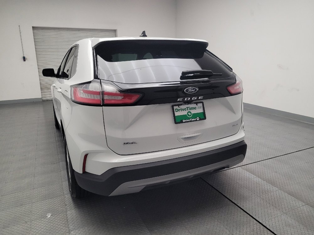 Used 2024 Ford Edge SEL image 6