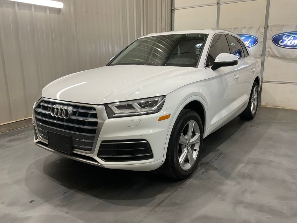 Used 2020 Audi Q5 2.0T Premium Plus w/ Premium Plus Package image 3