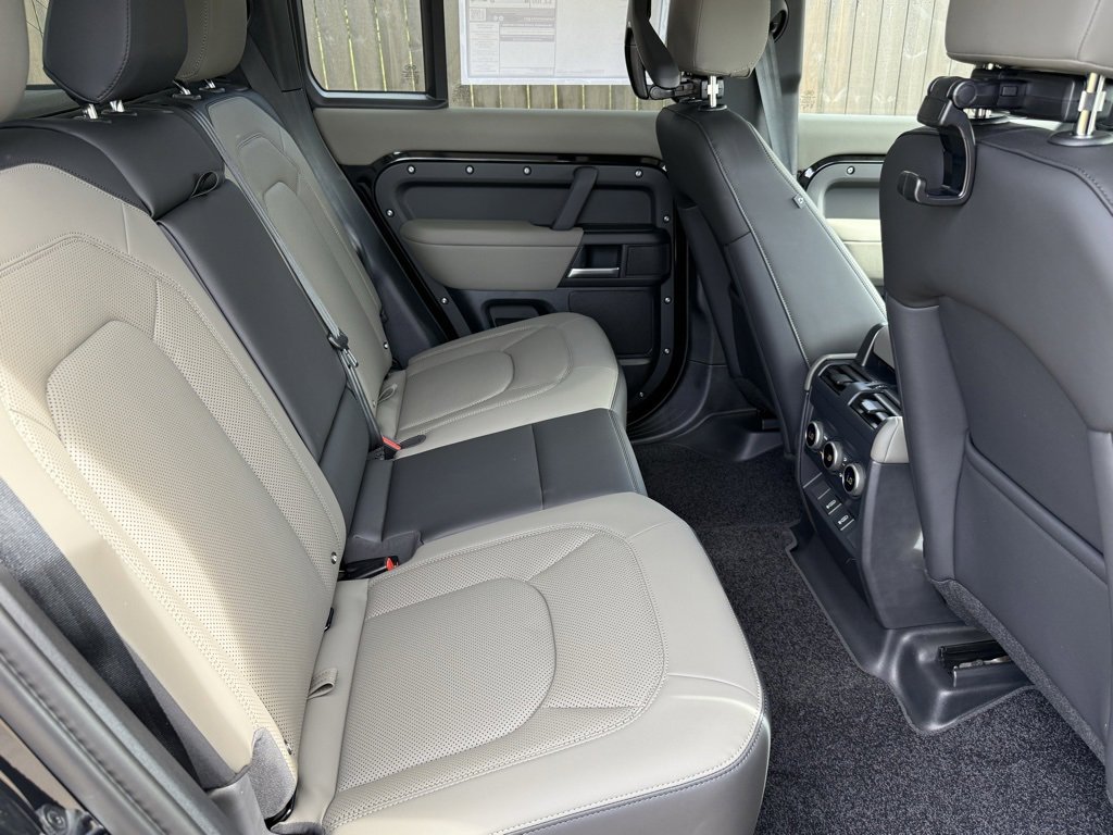 New 2026 Land Rover Defender 110 S image 33
