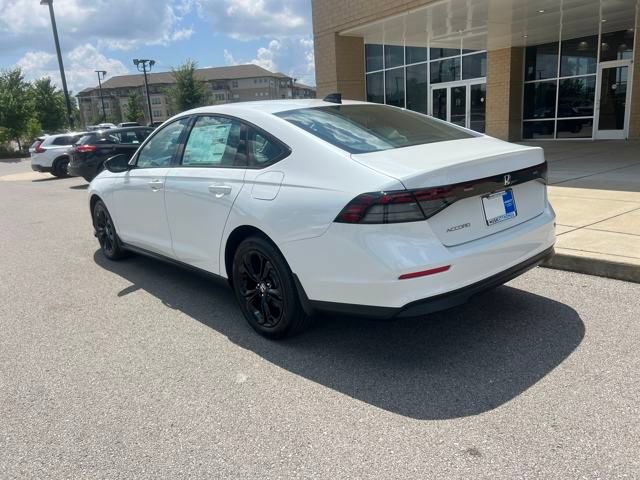 New 2025 Honda Accord SE image 2
