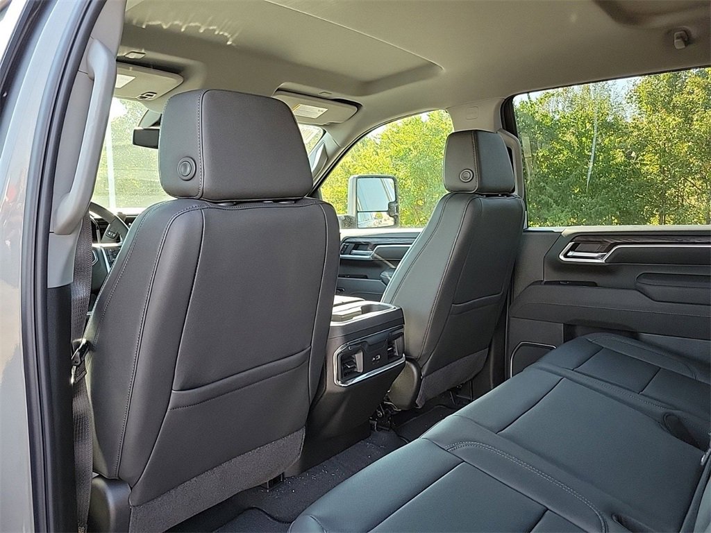 New 2026 GMC Sierra 2500 SLT w/ SLT Convenience Package image 12