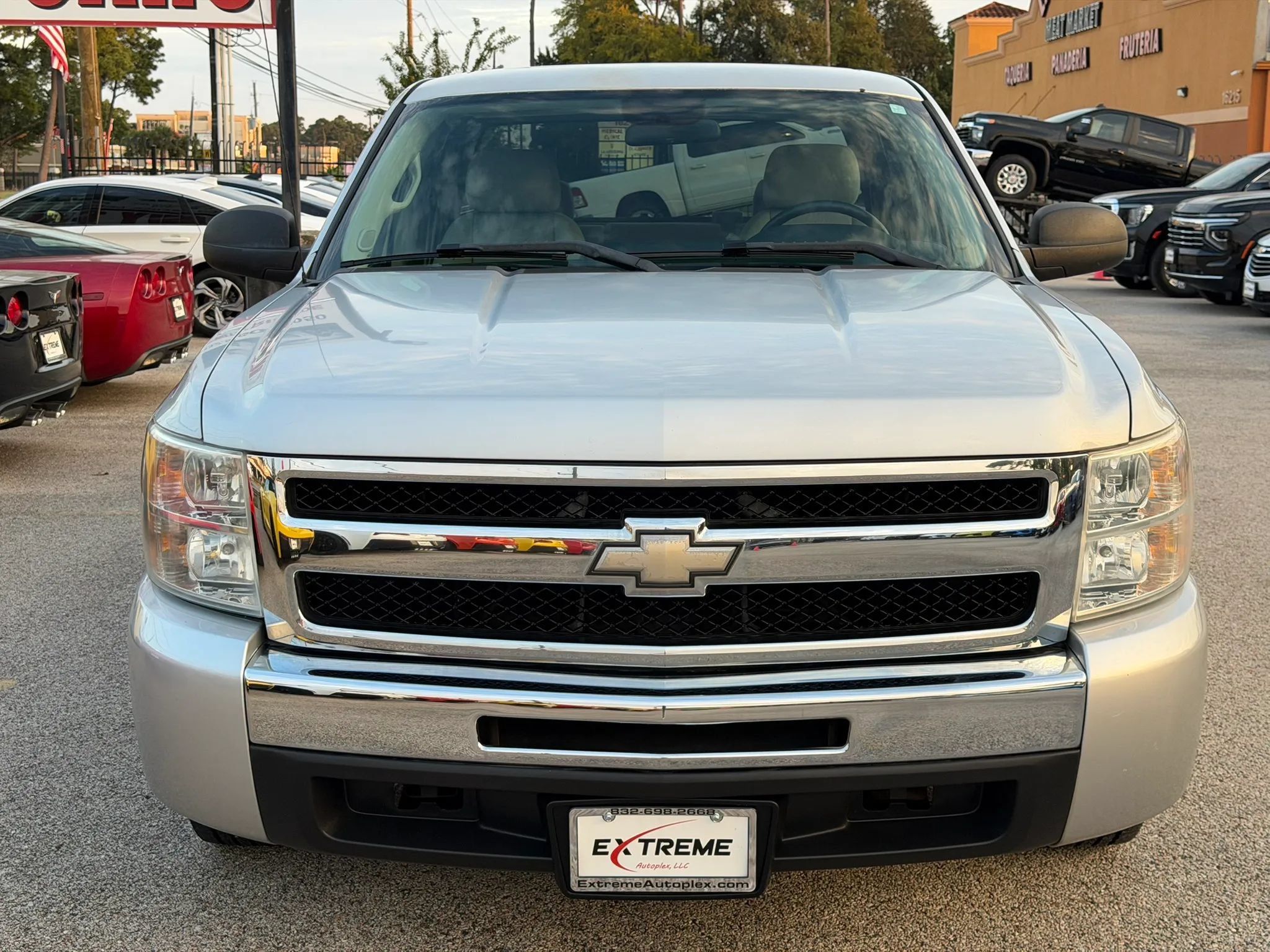 Used 2011 Chevrolet Silverado 1500 LT RWD image 4