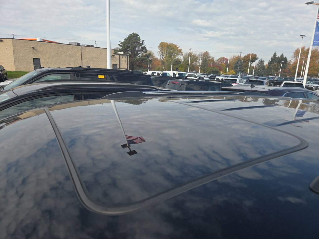 Used 2020 Jeep Grand Cherokee Limited AWD/4WD image 5