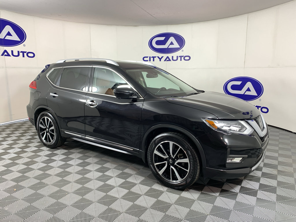 Used 2017 Nissan Rogue SL w/ SL Premium Package