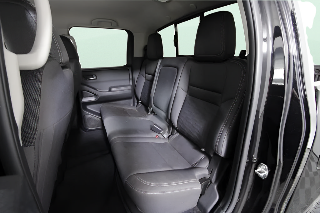 Used 2024 Nissan Frontier SV w/ SV Convenience Package RWD image 29