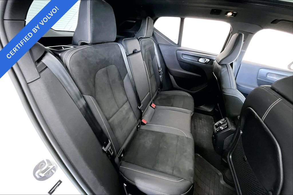 Certified 2023 Volvo XC40 Recharge Ultimate AWD/4WD image 32