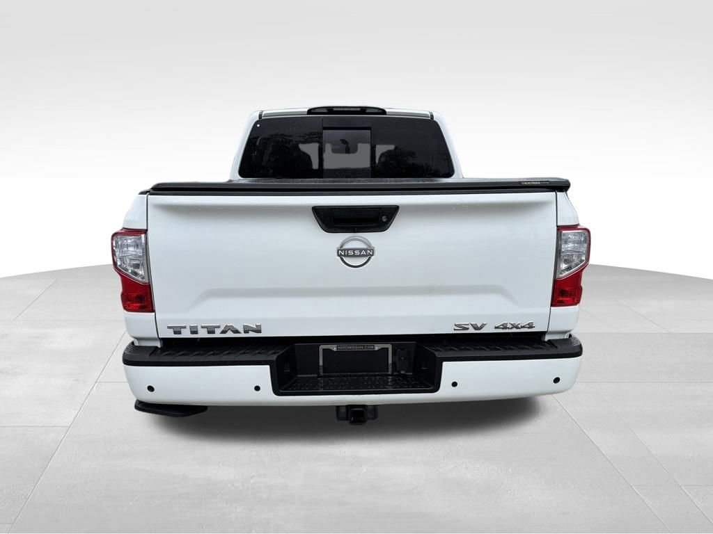 Used 2024 Nissan Titan SV w/ SV Convenience Package image 7