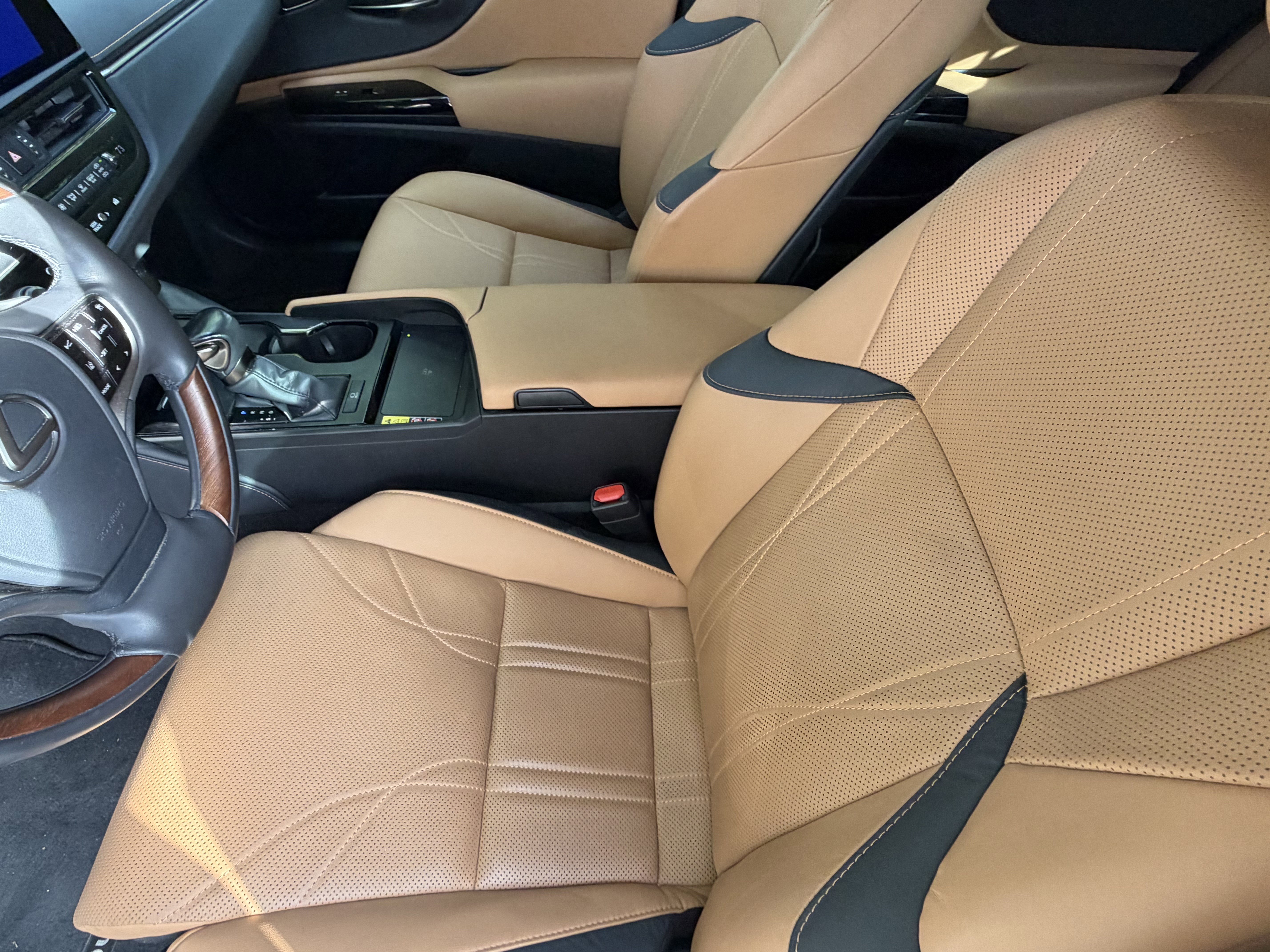 Used 2023 Lexus ES 350 Ultra Luxury w/ Accessory Package (Z2) FWD image 16