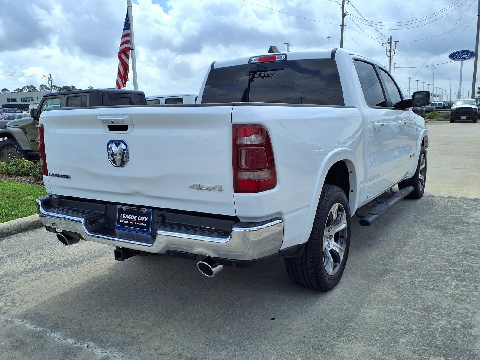 Used 2022 RAM 1500 Laramie AWD/4WD image 4