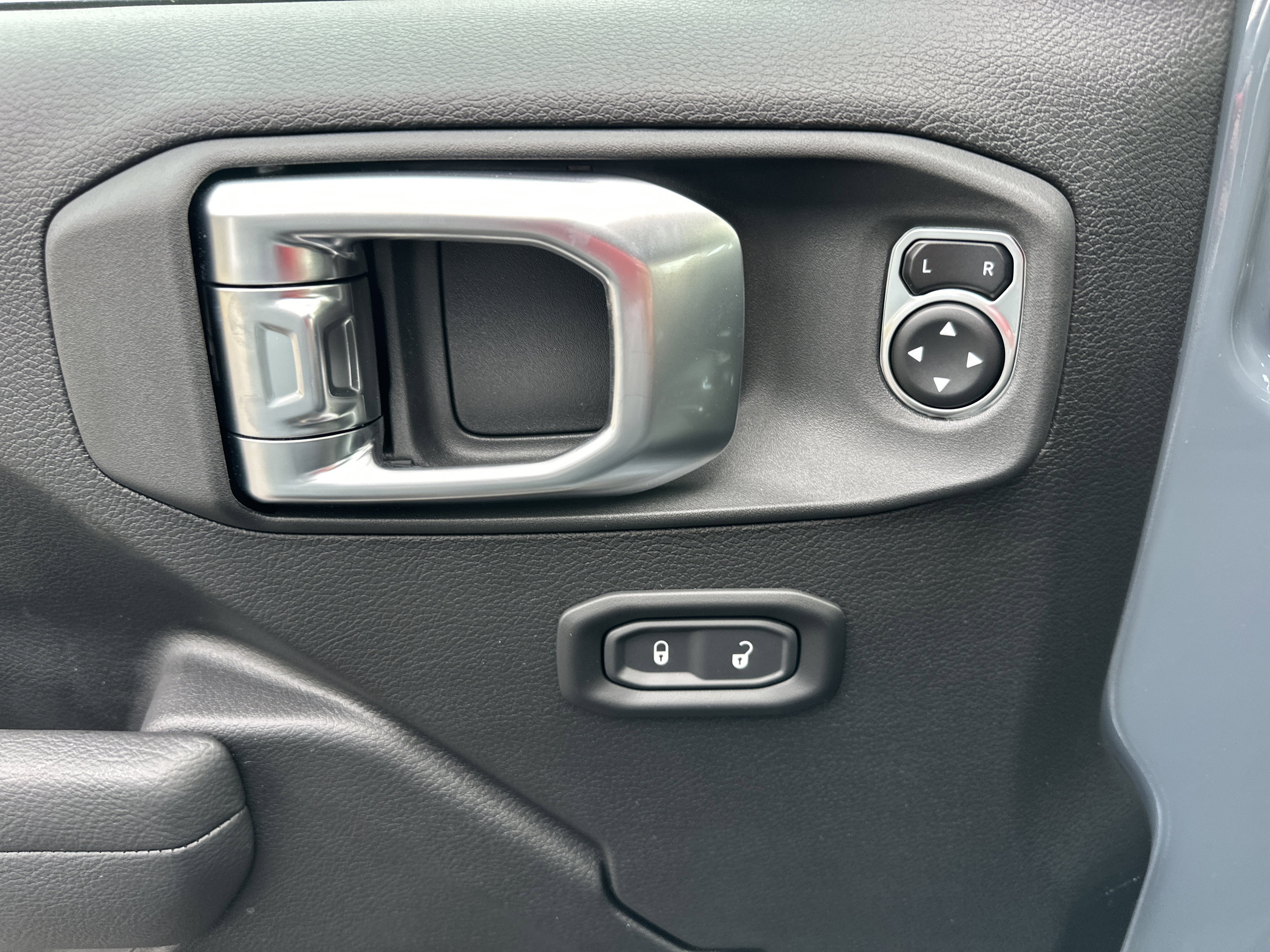 New 2026 Jeep Gladiator Willys image 30