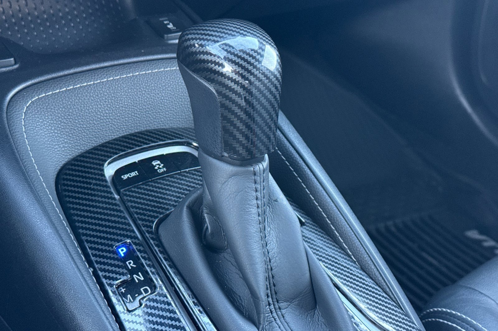 Used 2020 Toyota Corolla XSE image 25