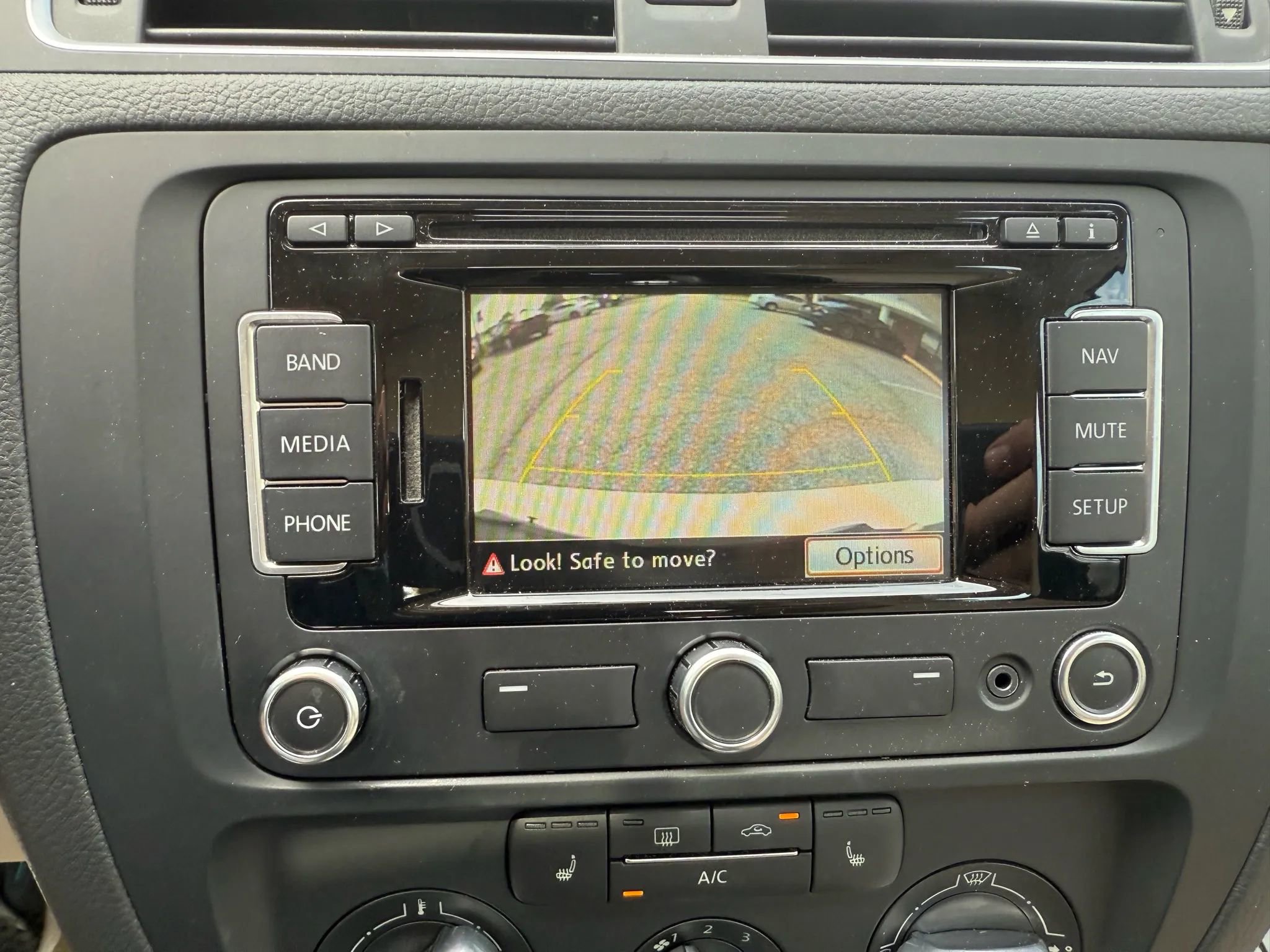 Used 2014 Volkswagen Jetta SEL image 18