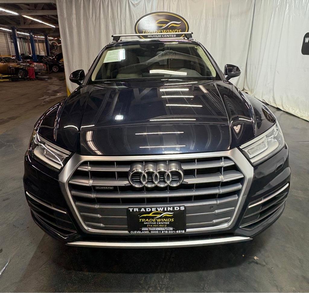 Used 2020 Audi Q5 2.0T Premium w/ Convenience Package image 2