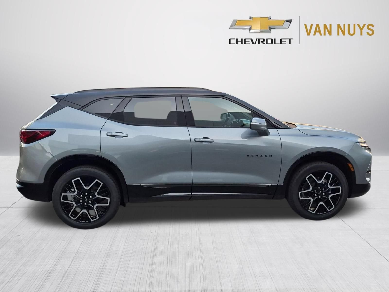 New 2026 Chevrolet Blazer RS w/ Driver Confidence II Package FWD image 5