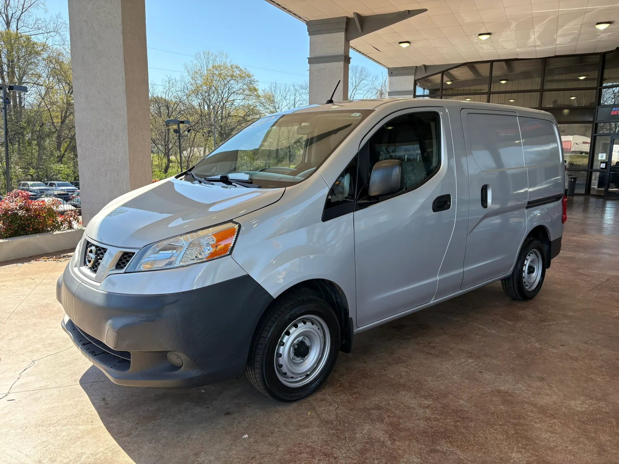 Used 2019 Nissan NV200 S w/ Back Door Glass Package image 3