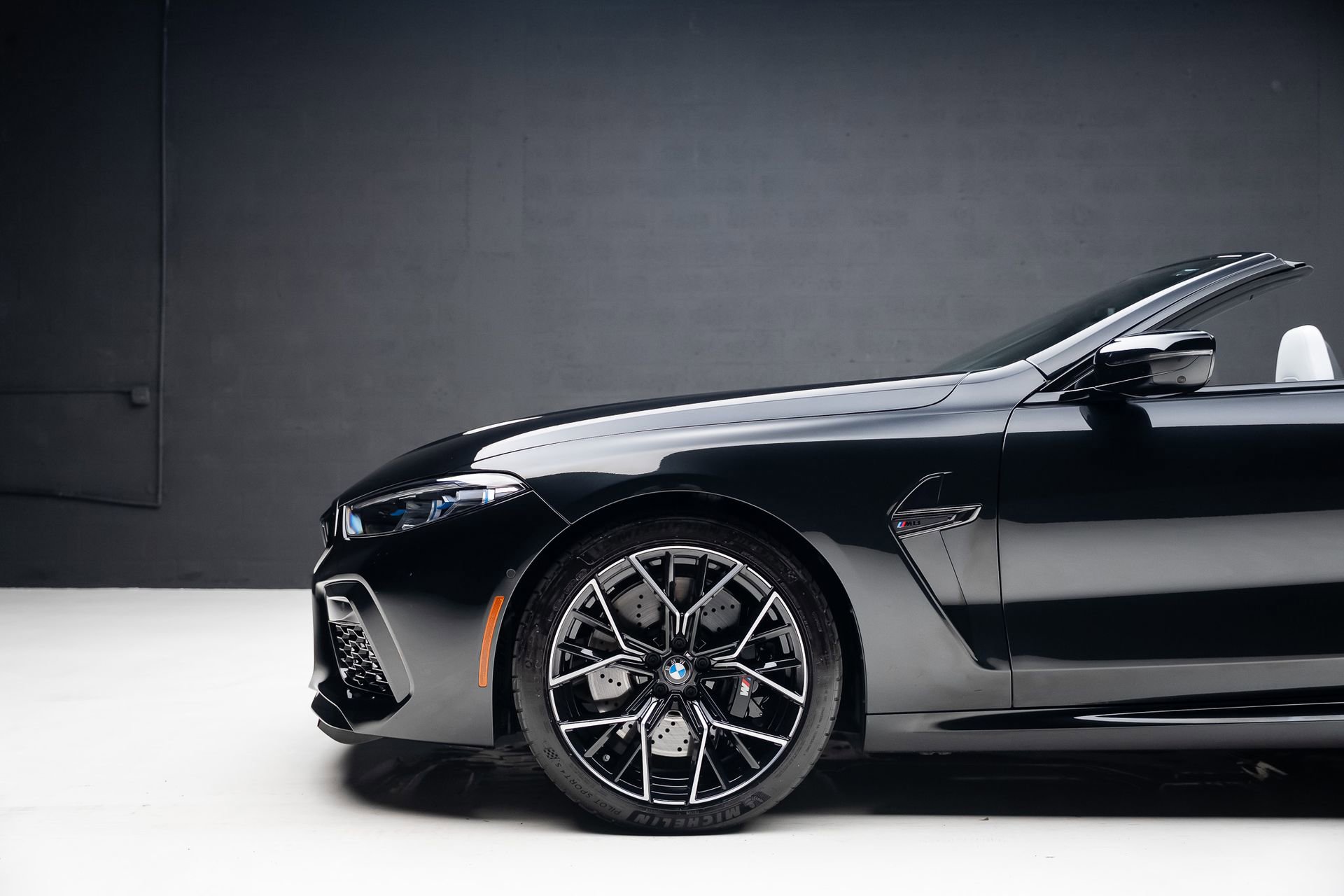 Used 2024 BMW M8 Competition image 21