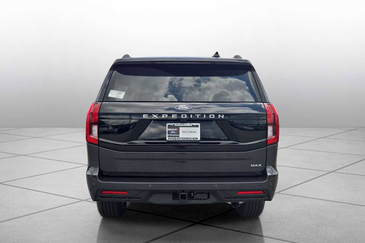 New 2027 Ford Expedition Max Active RWD image 4