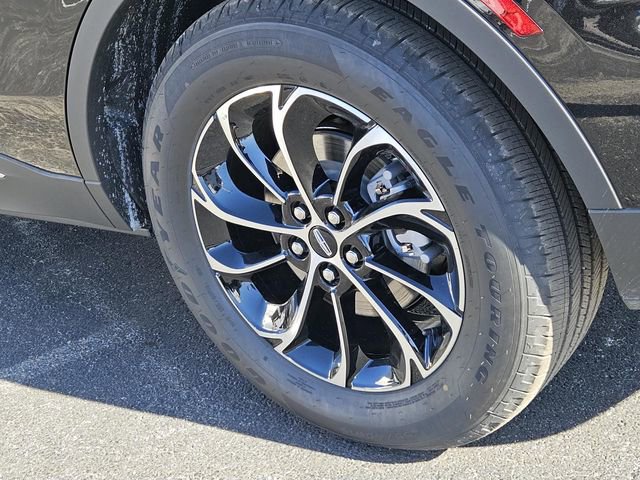 New 2026 Lincoln Nautilus Premier AWD/4WD image 8