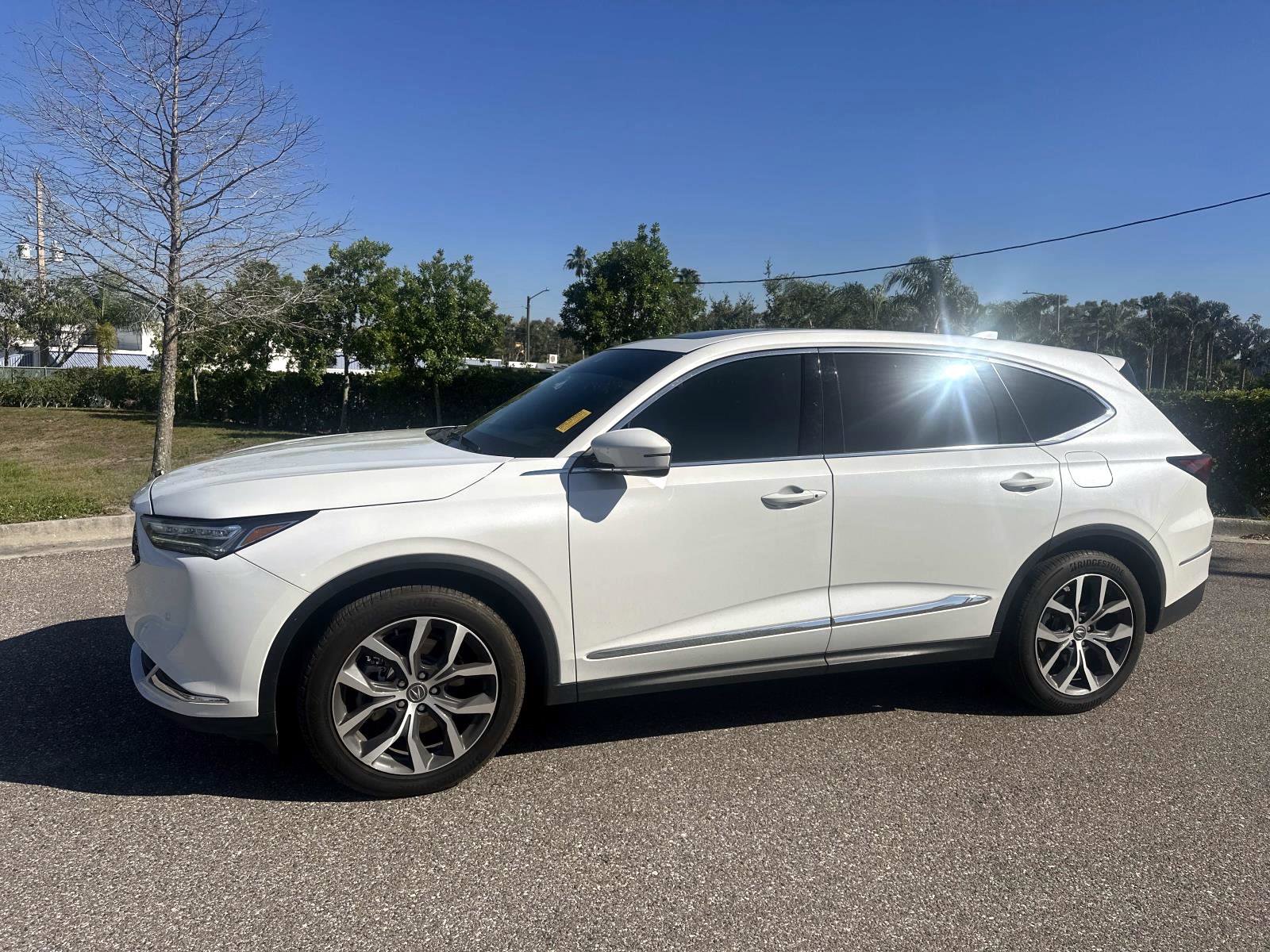 Used 2023 Acura MDX w/Technology Package image 2