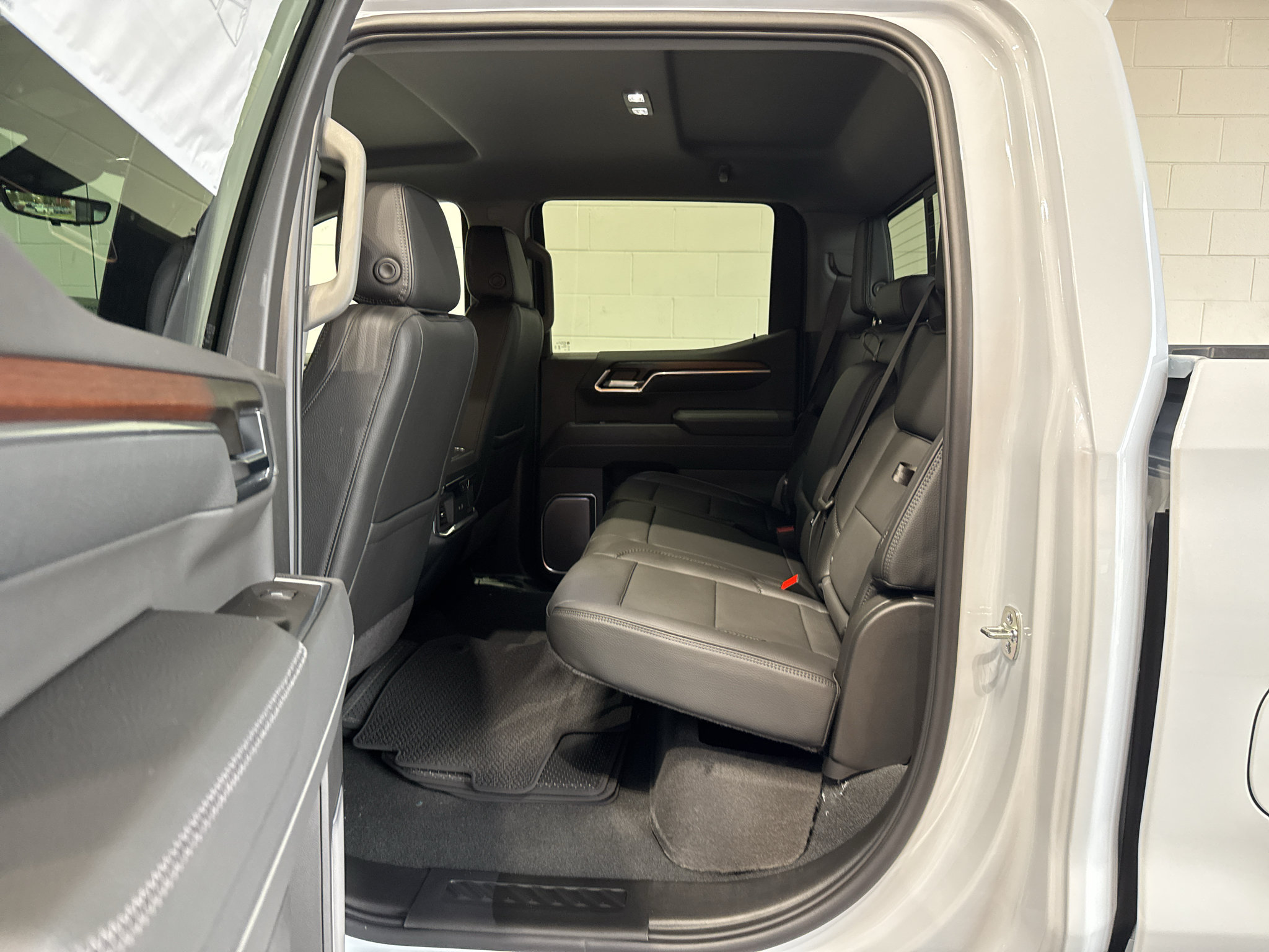 New 2026 GMC Sierra 1500 Denali w/ Technology Package AWD/4WD image 13