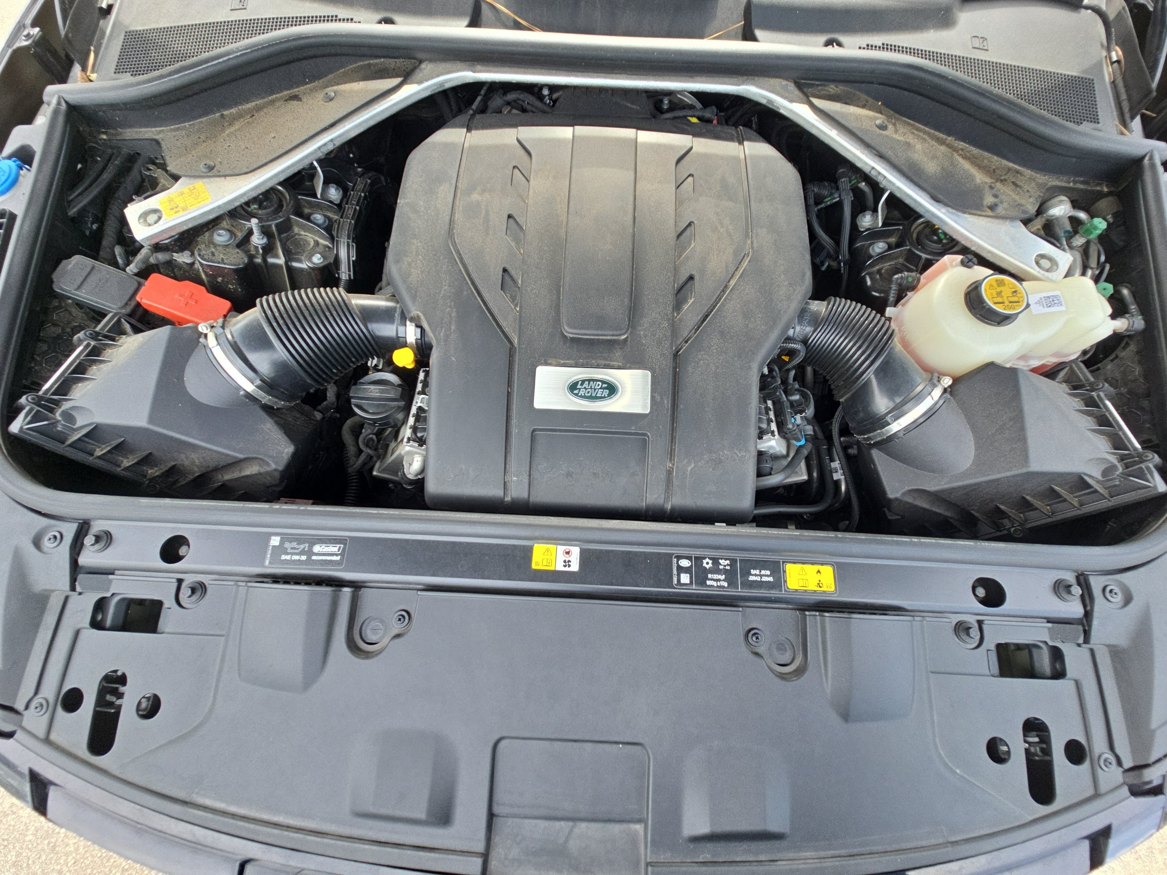 Certified 2023 Land Rover Range Rover SE AWD/4WD image 31