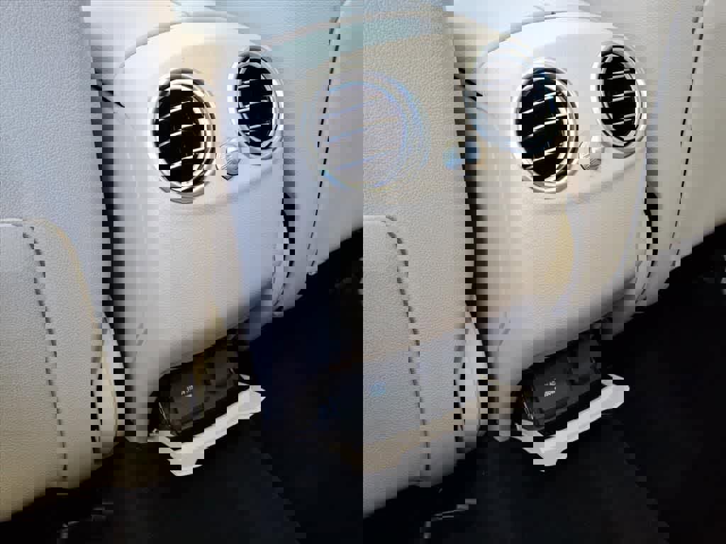 Used 2019 Mercedes-Benz GLC 350e 4MATIC image 11