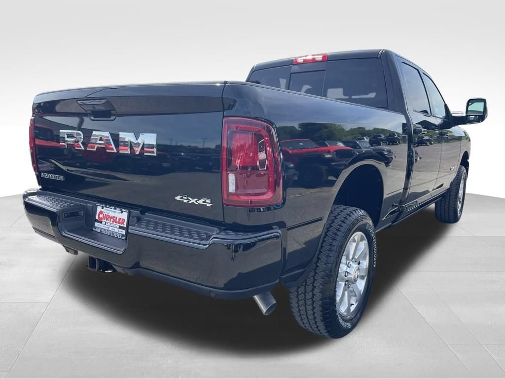 New 2026 RAM 2500 Laramie AWD/4WD image 12