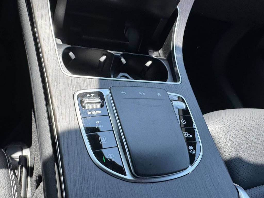 Used 2022 Mercedes-Benz GLC 300 4MATIC image 29