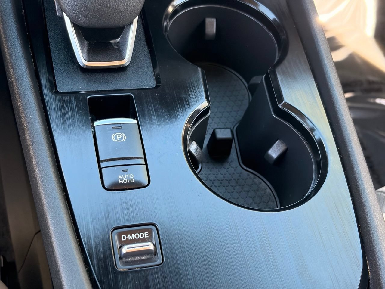 Certified 2021 Nissan Rogue SV FWD image 28
