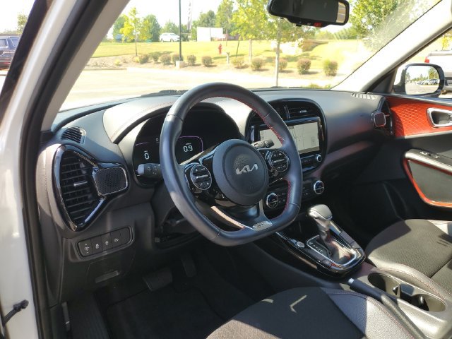 Used 2025 Kia Soul GT-Line FWD image 24