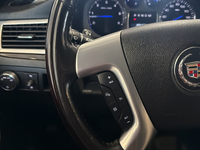 Used 2007 Cadillac Escalade EXT w/ Information Package AWD/4WD image 26