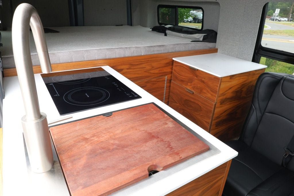 Used 2025 Mercedes-Benz Sprinter 2500 image 28